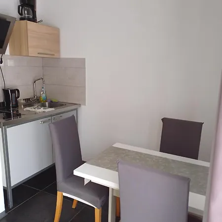 Haus Piller Pensionat 3*